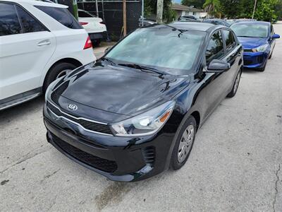 2019 Kia Rio S   - Photo 5 - Miami, FL 33147