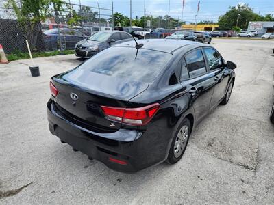 2019 Kia Rio S   - Photo 9 - Miami, FL 33147