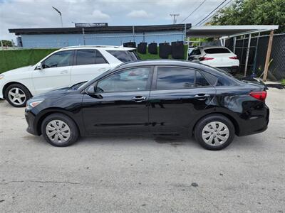 2019 Kia Rio S   - Photo 4 - Miami, FL 33147