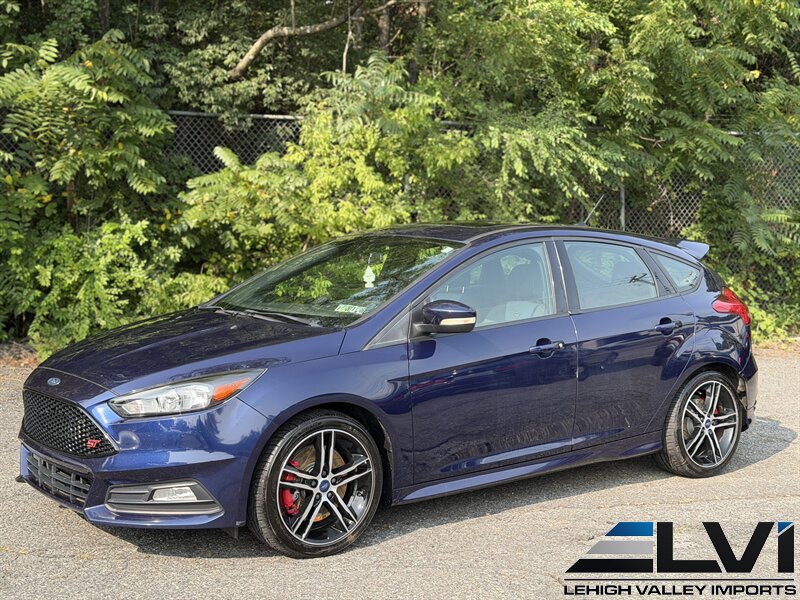 2016 Ford Focus ST  