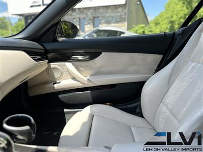 2010 BMW Z4 sDrive35i   - Photo 25 - Bethlehem, PA 18018