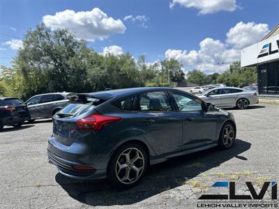 2018 Ford Focus ST   - Photo 9 - Bethlehem, PA 18018