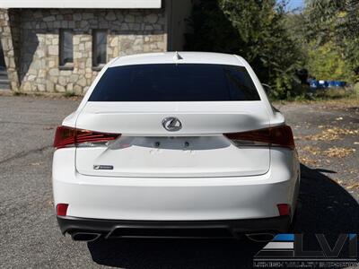 2018 Lexus IS 300 - Photo 9 - Bethlehem, PA 18018
