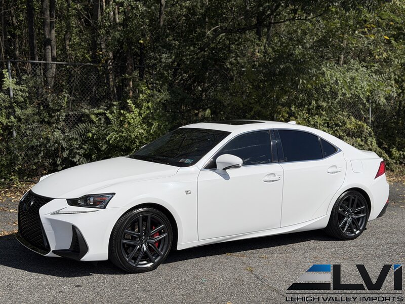 2018 Lexus IS 300   - Photo 1 - Bethlehem, PA 18018