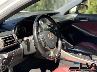 2018 Lexus IS 300 - Photo 14 - Bethlehem, PA 18018