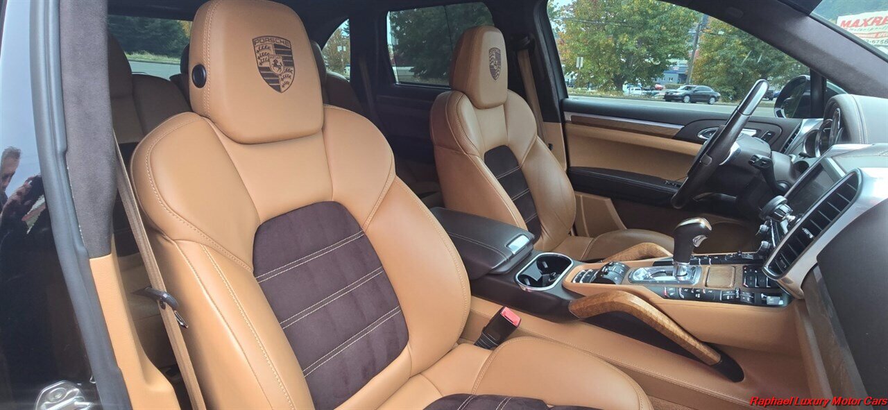 2012 Porsche Cayenne Turbo   - Photo 28 - Bremerton, WA 98312