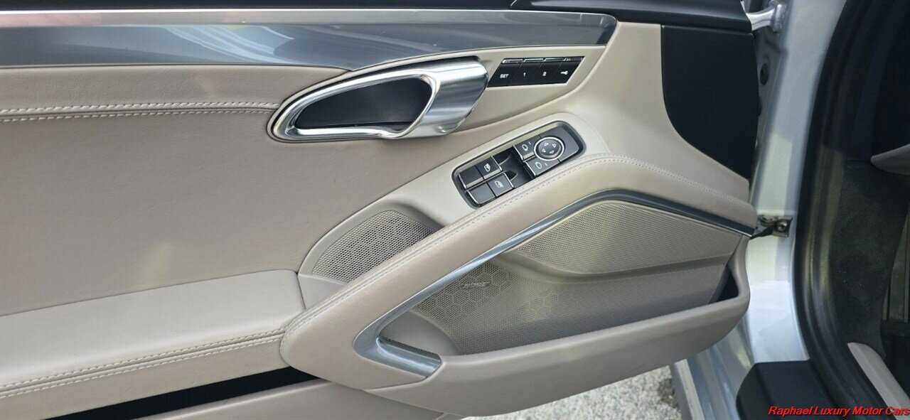 2015 Porsche 911 Carrera 4S   - Photo 17 - Bremerton, WA 98312
