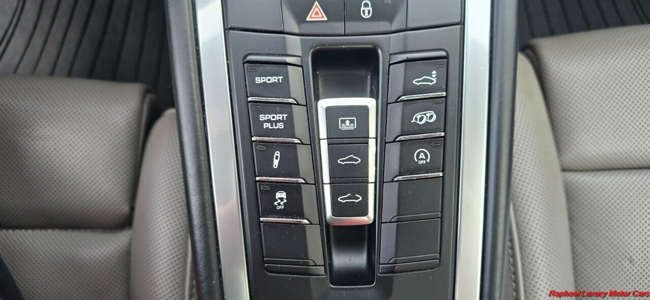 2015 Porsche 911 Carrera 4S   - Photo 27 - Bremerton, WA 98312