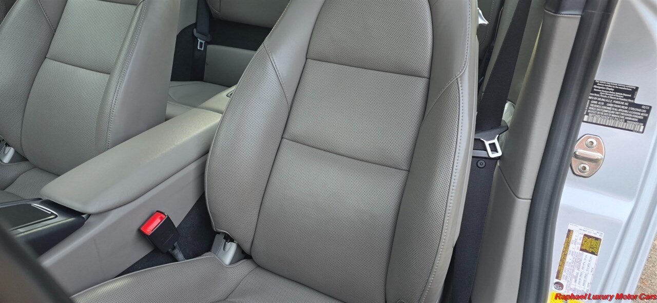 2015 Porsche 911 Carrera 4S   - Photo 19 - Bremerton, WA 98312