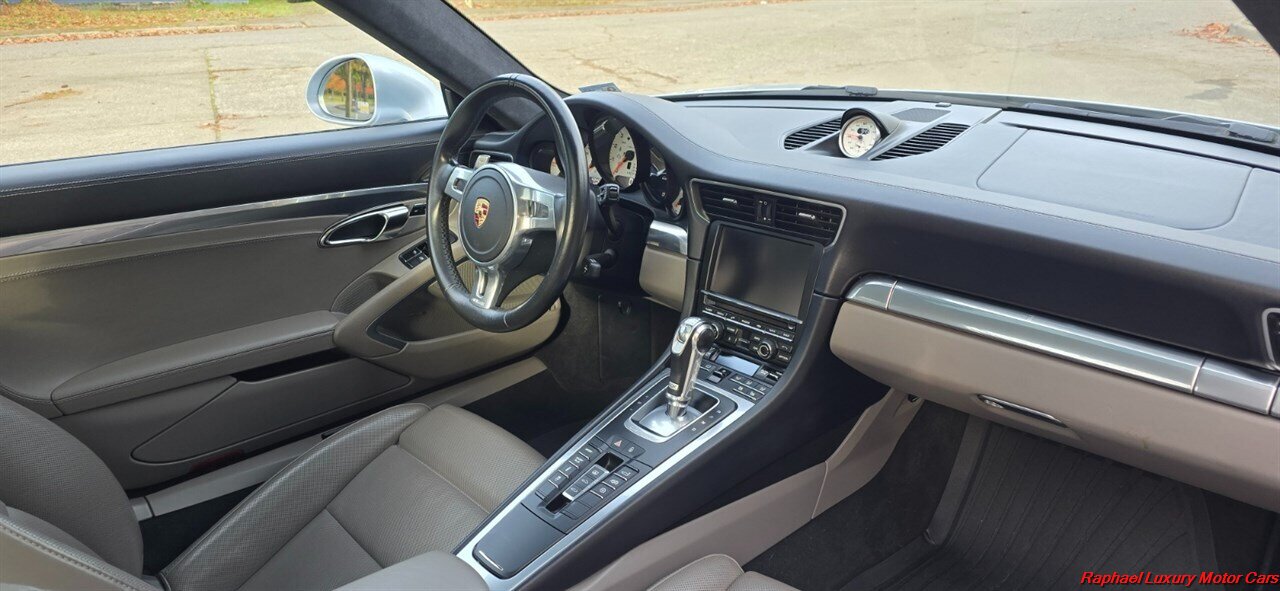 2015 Porsche 911 Carrera 4S   - Photo 22 - Bremerton, WA 98312