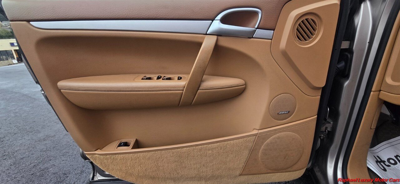 2008 Porsche Cayenne S - Photo 11 - Bremerton, WA 98312