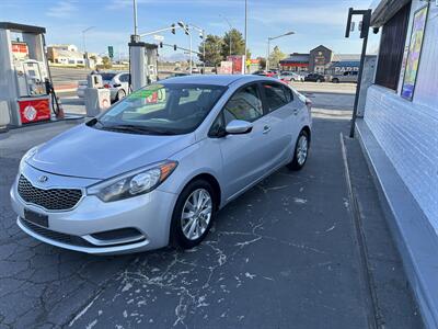 2016 Kia Forte LX   - Photo 5 - Lancaster, CA 93534