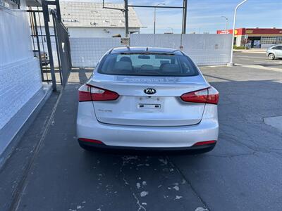 2016 Kia Forte LX   - Photo 4 - Lancaster, CA 93534