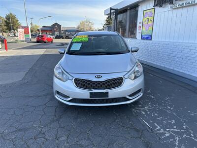 2016 Kia Forte LX   - Photo 2 - Lancaster, CA 93534