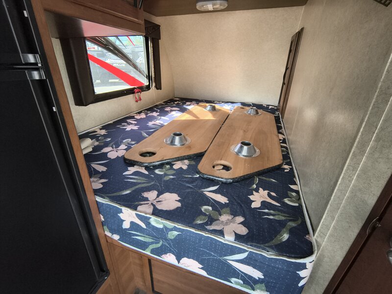 2015 Pacific Coachworks POWERLITE 19EX - Photo 17 - Reno, NV 89511