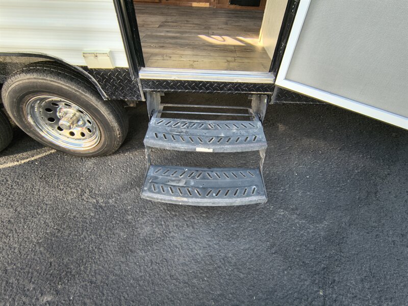 2015 Pacific Coachworks POWERLITE 19EX - Photo 28 - Reno, NV 89511