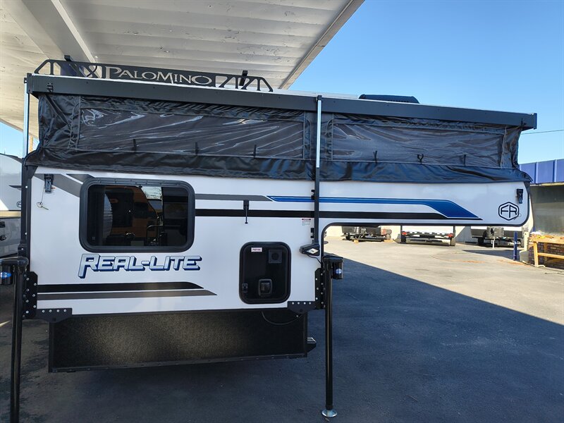 2026 Palomino REAL LITE 1604 - Photo 2 - Reno, NV 89511