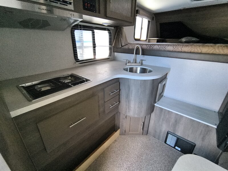 2024 ADVENTURER 80RB - Photo 11 - Reno, NV 89511