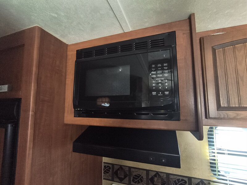 2012 Jayco JAY FLIGHT 165 - Photo 14 - Reno, NV 89511