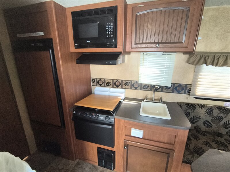 2012 Jayco JAY FLIGHT 165 - Photo 11 - Reno, NV 89511