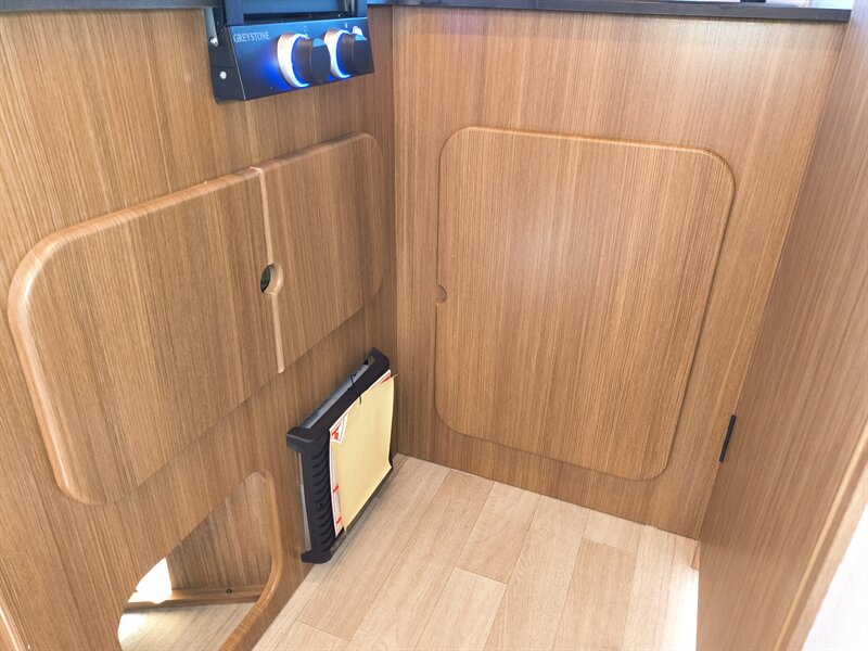 2026 Keystone REIGN 13RK - Photo 12 - Reno, NV 89511