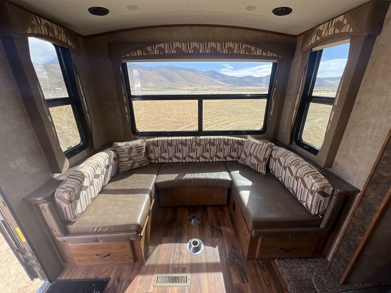 2016 Outdoors RV Timber Ridge - Photo 8 - Reno, NV 89511