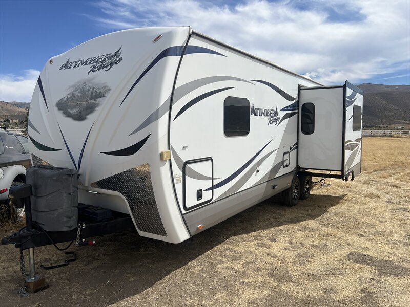 2016 Outdoors RV Timber Ridge - Photo 3 - Reno, NV 89511