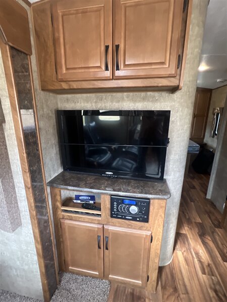 2016 Outdoors RV Timber Ridge - Photo 15 - Reno, NV 89511