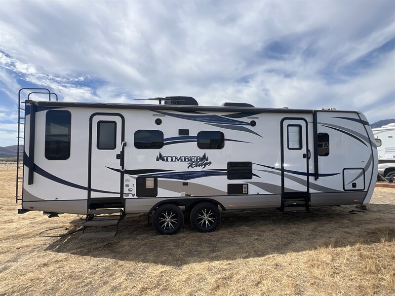 2016 Outdoors RV Timber Ridge - Photo 2 - Reno, NV 89511
