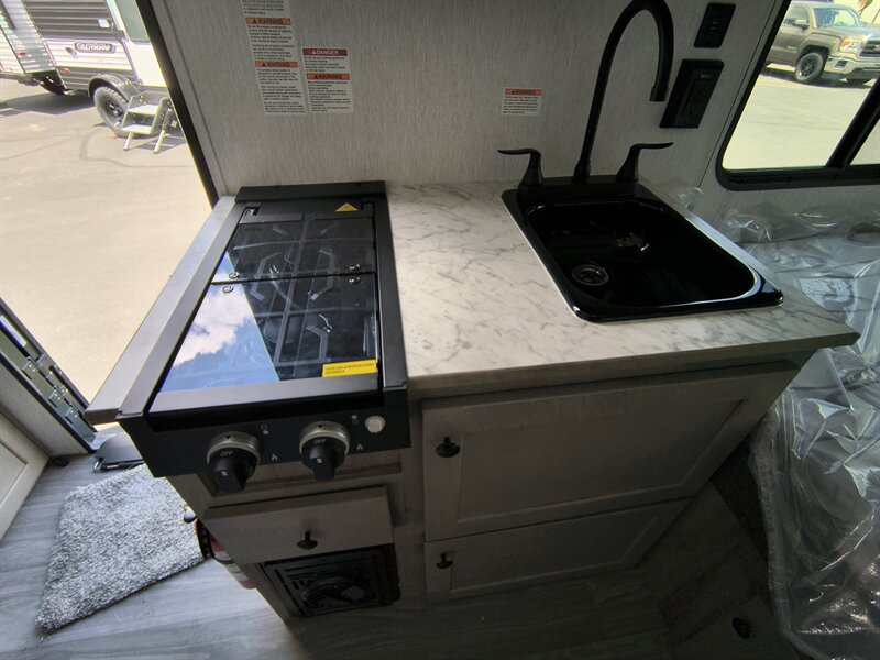 2026 Sunset Park SUNLITE 14FD - Photo 16 - Reno, NV 89511