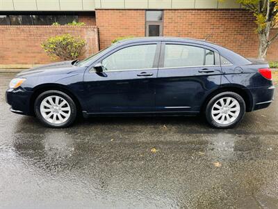 2012 Chrysler 200 Touring   - Photo 2 - Kent, WA 98032