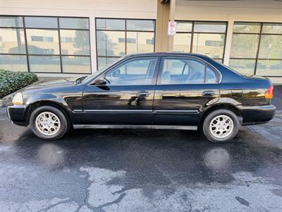 1998 Honda Civic LX Sedan   - Photo 2 - Kent, WA 98032