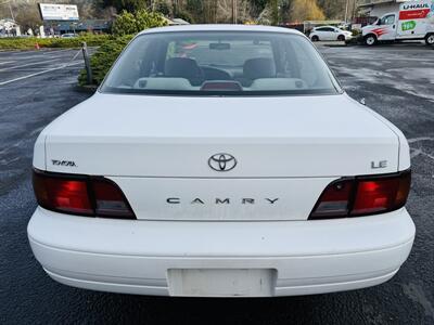 1996 Toyota Camry LE 137k Miles   - Photo 4 - Kent, WA 98032