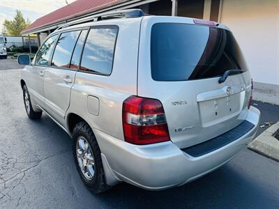 2004 Toyota Highlander V6 4WD 1 Owner, 36k Miles   - Photo 3 - Kent, WA 98032