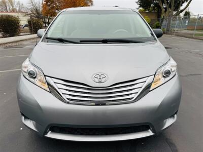 2011 Toyota Sienna LE 8-Passenger   - Photo 8 - Kent, WA 98032