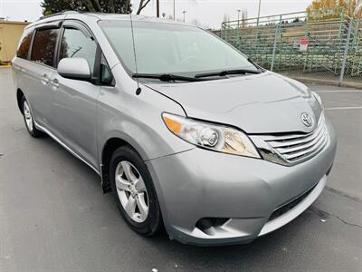 2011 Toyota Sienna LE 8-Passenger   - Photo 7 - Kent, WA 98032