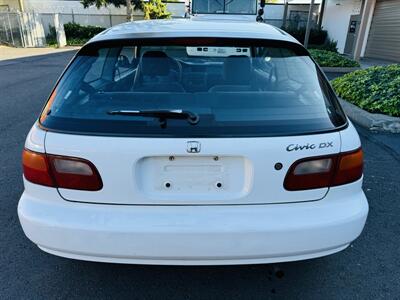 1995 Honda Civic DX Hatchback   - Photo 4 - Kent, WA 98032