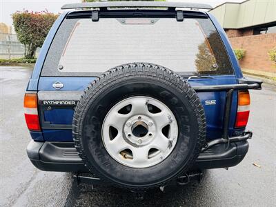 1996 Nissan Pathfinder SE 4WD V6 Manual   - Photo 4 - Kent, WA 98032