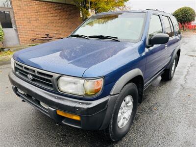 1996 Nissan Pathfinder SE 4WD V6 Manual  