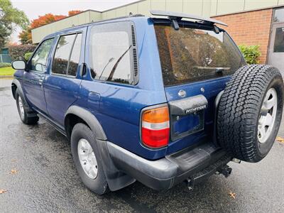 1996 Nissan Pathfinder SE 4WD V6 Manual   - Photo 3 - Kent, WA 98032