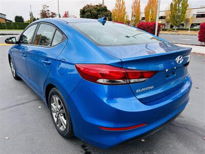 2017 Hyundai ELANTRA SE 1 Owner   - Photo 5 - Kent, WA 98032