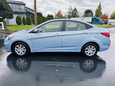 2013 Hyundai ACCENT GLS   - Photo 2 - Kent, WA 98032