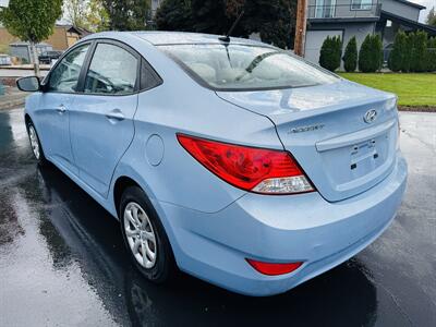 2013 Hyundai ACCENT GLS   - Photo 3 - Kent, WA 98032