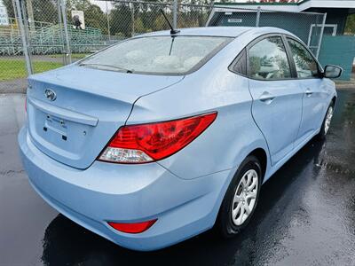 2013 Hyundai ACCENT GLS   - Photo 5 - Kent, WA 98032