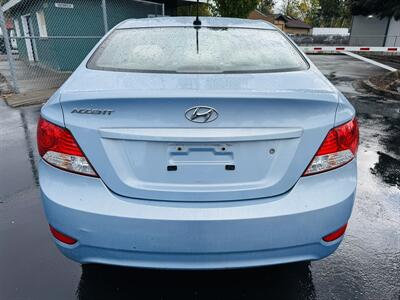 2013 Hyundai ACCENT GLS   - Photo 4 - Kent, WA 98032