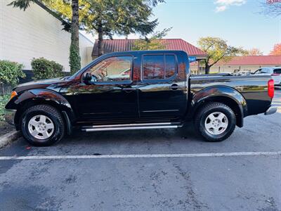 2007 Nissan Frontier SE V6 4WD Crew Cab   - Photo 2 - Kent, WA 98032