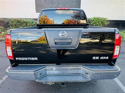 2007 Nissan Frontier SE V6 4WD Crew Cab   - Photo 4 - Kent, WA 98032