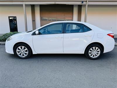 2014 Toyota Corolla LE   - Photo 2 - Kent, WA 98032