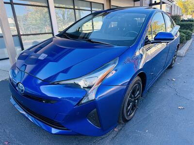 2018 Toyota Prius Four Leather   - Photo 1 - Kent, WA 98032