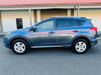 2013 Toyota RAV4 LE AWD   - Photo 2 - Kent, WA 98032